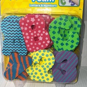 Crayola Mix and Match Bath Foam Letters and Numbers, 36 Pieces